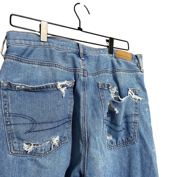 American Eagle‎ Distressed Baggy Jean Size 12 - Picture 5 of 8